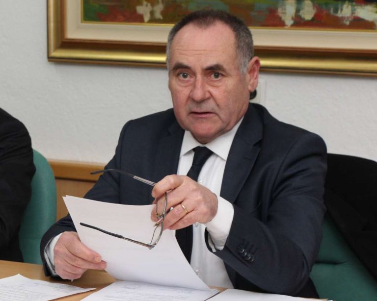 papež.jpg