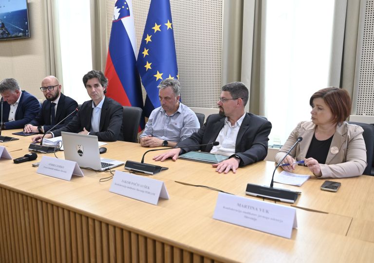 Miro Smrekar, Denis Kordež, Luka Mesec, Andrej Zorko, Jakob Počivavšek, Martina Vuk.jpg
