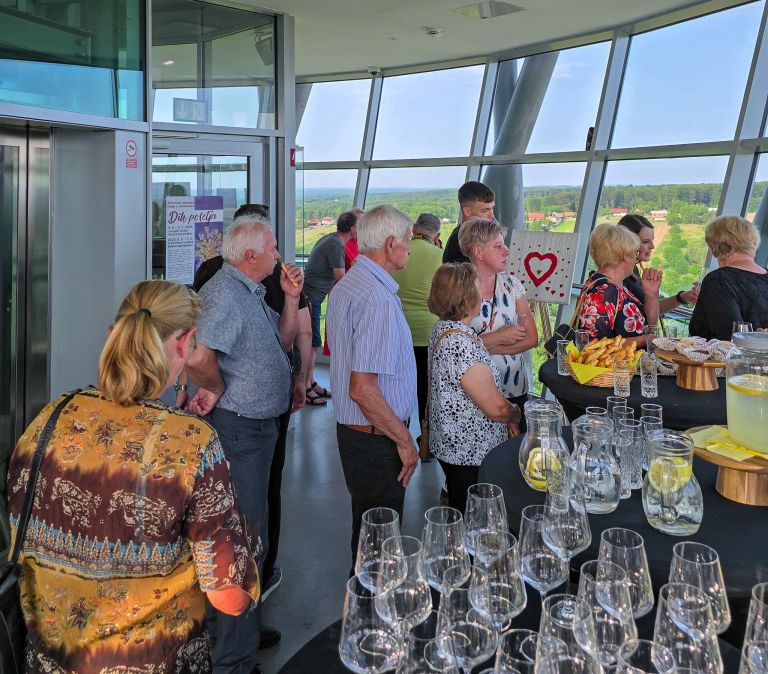 vinarium-lendava, razstava, dih-poletja, marija-grah-sofronievski