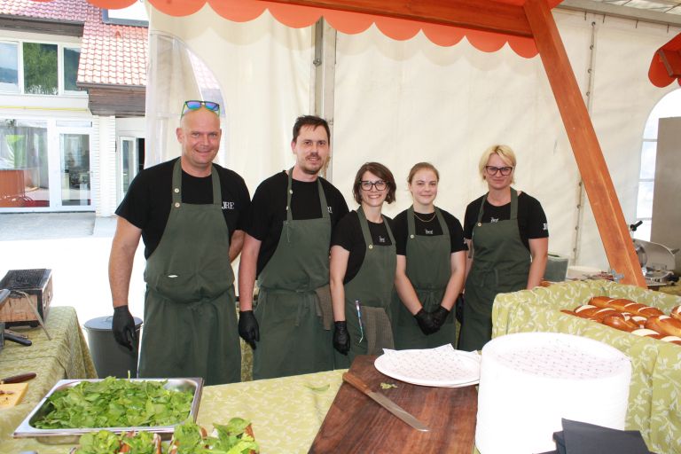 15-festival-modre-frankinje-in-29-finale-slovenskih-salamijad