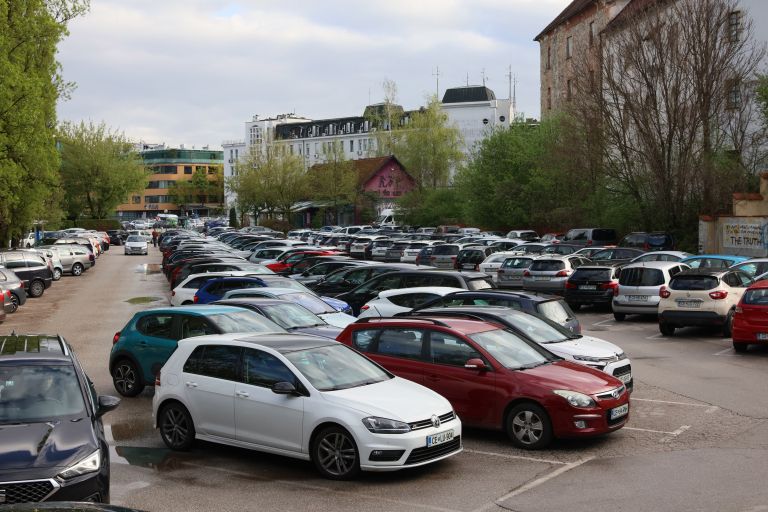Parkirišče Spodnji grad Celje
