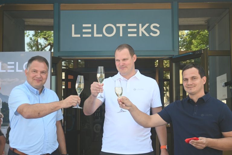 lelosi, leloteks, odprtje, proizvodnja, murska-sobota, matej-slapnik, tomaz-seruga