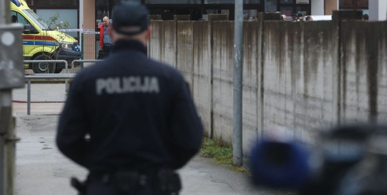 policija
