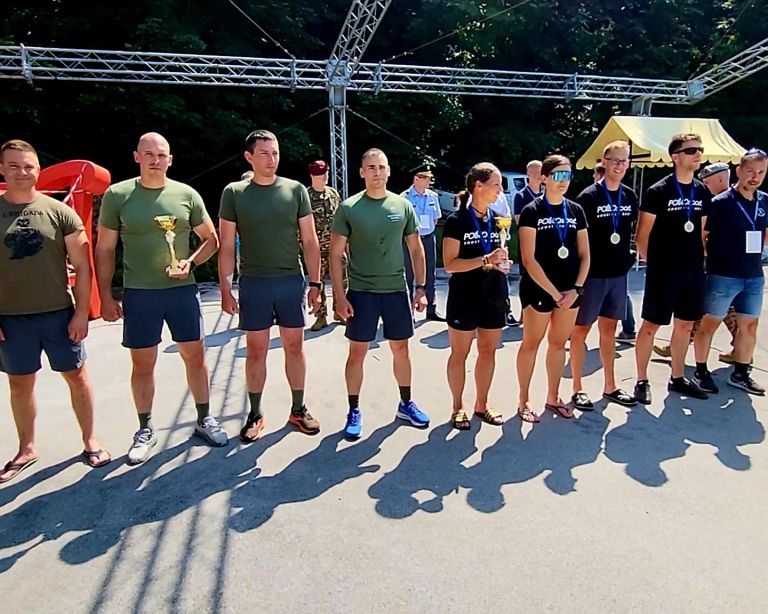 pohodniki, slovenska-policij, vojska