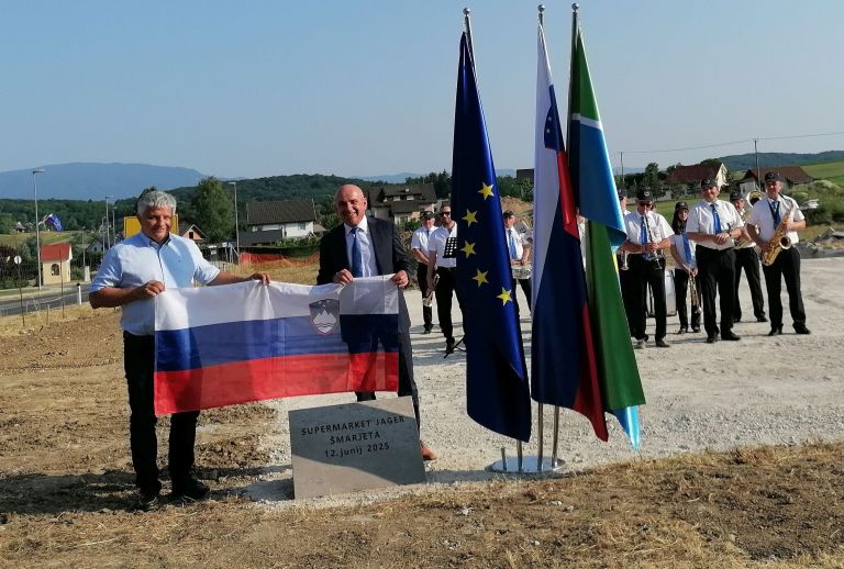 trgovina, jager, smarjeta, temeljni-kamen