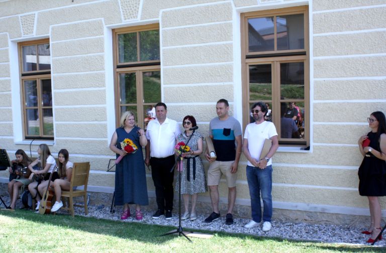 odprtje-razstave-v-obnovljeni-soli-v-crneci-vasi-2025, matej-kuhar, dr-ivanka-pockar