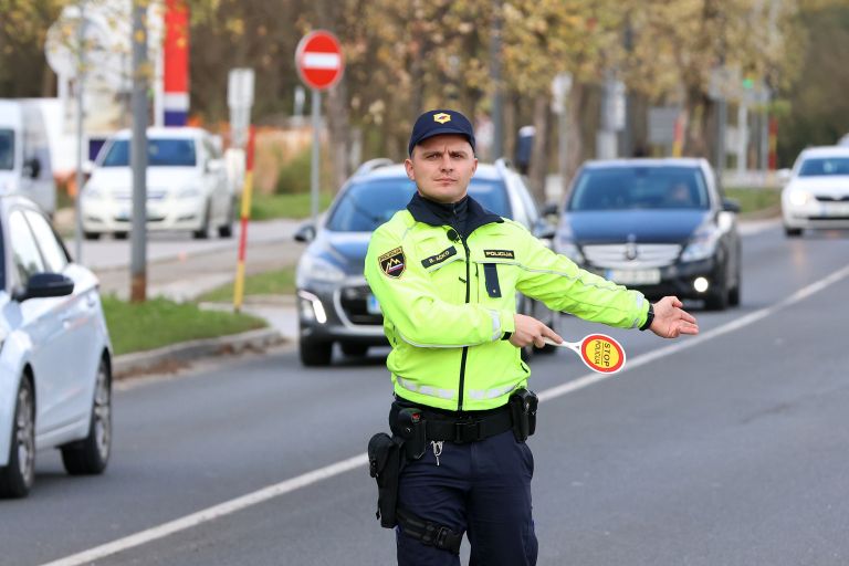 policist.jpg
