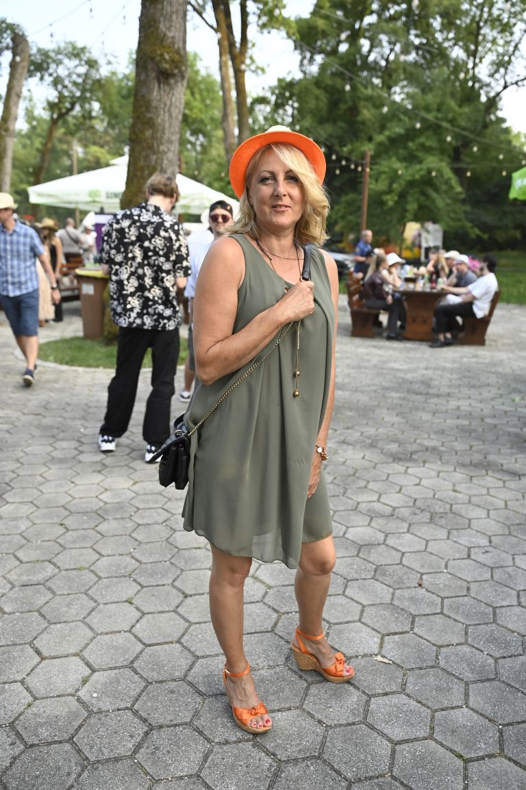 Alenka Bikar.jpg