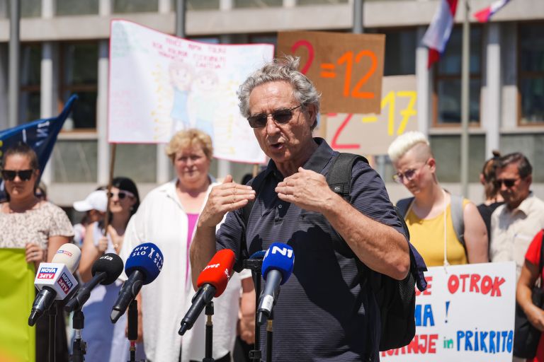 protest, zaposleni-v-vrtcih, fleksibilni-normativ