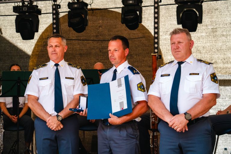 dan-policije, dobitniki-priznanj
