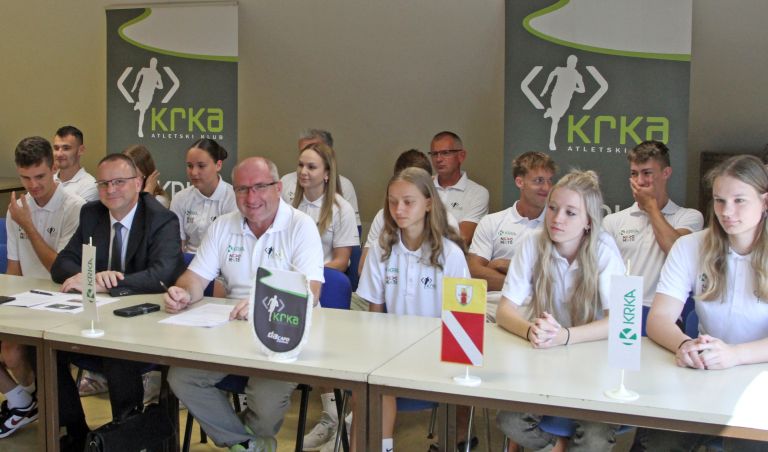 ak-krka, novinarska-konferenca