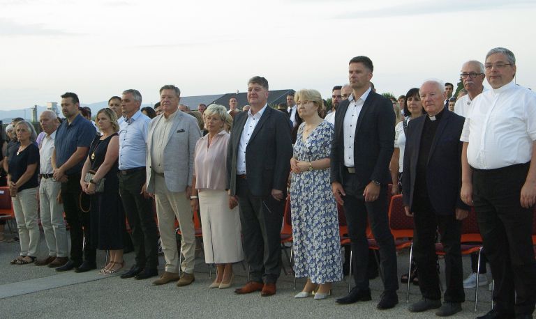 akademija, sentjernej, dan-drzavnosti