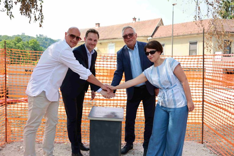 Položitev temeljnega kamna
