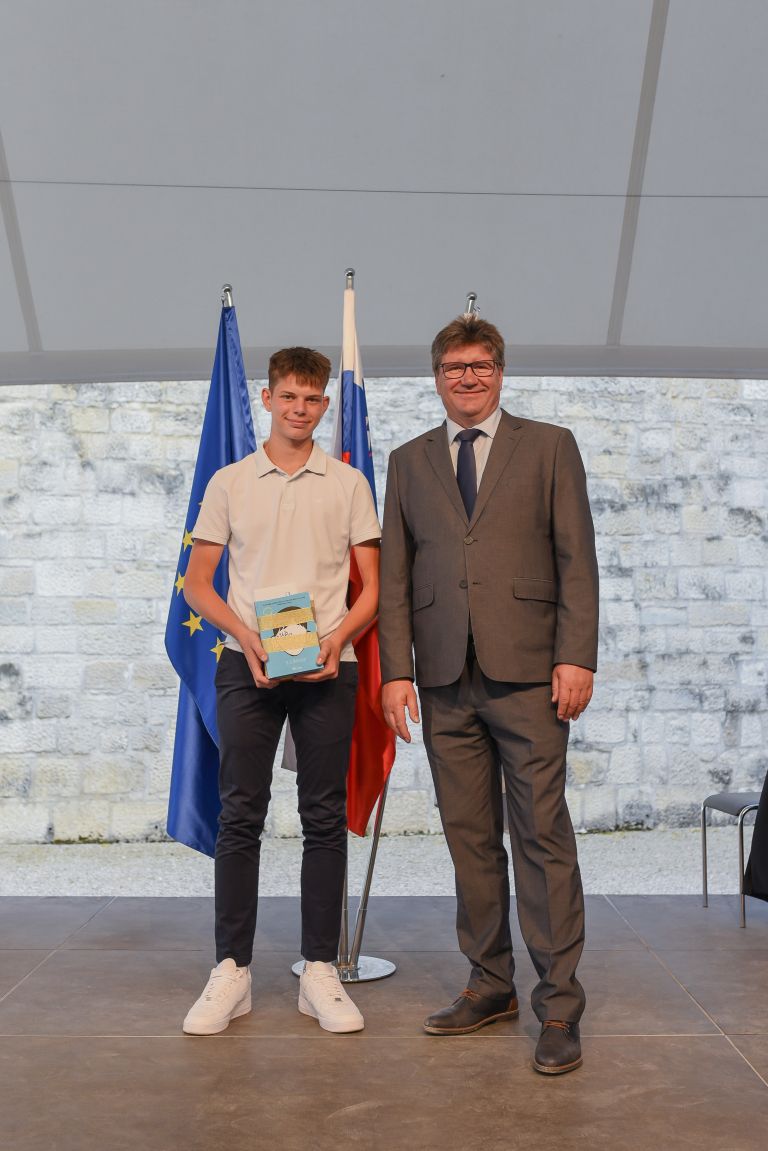 Letošnji najuspešnejši devetošolec Matevž Frigelj.jpg