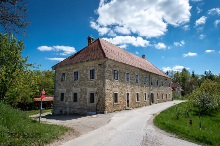Barbova graščina.jpg