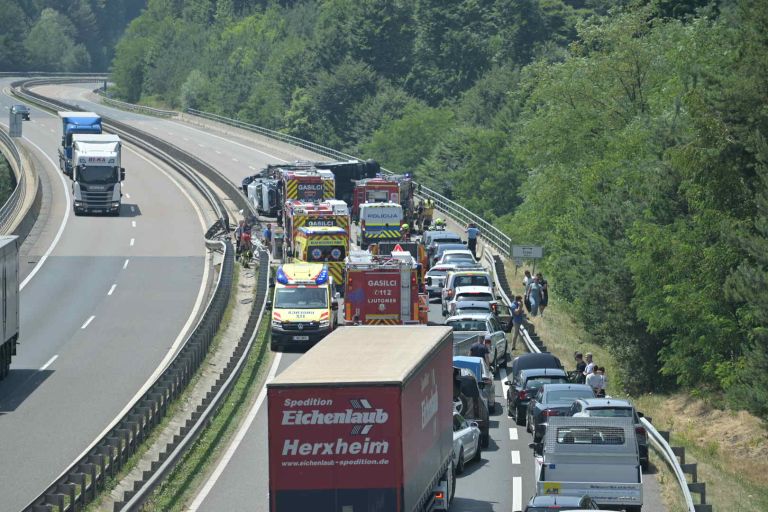 prometna-nesreča-avtocesta, junij-2025, tovornjak
