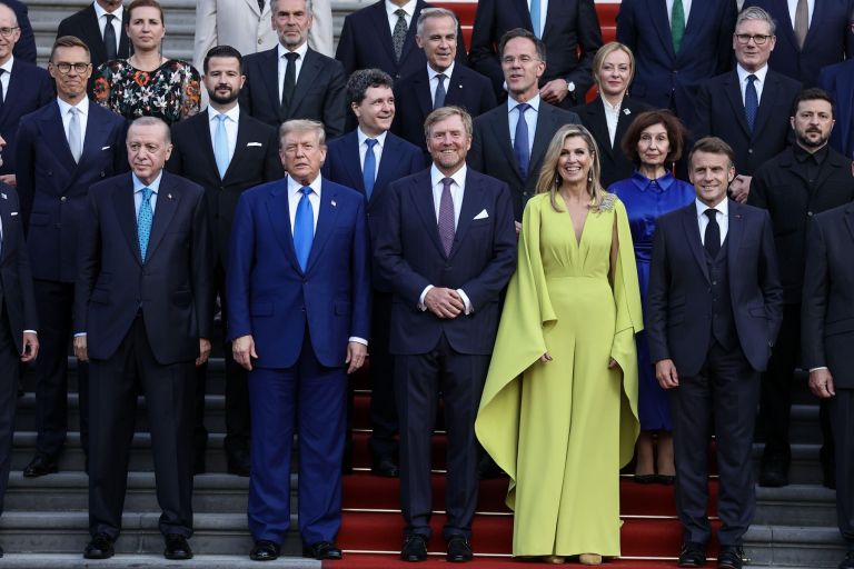 Kralj Willem-Alexander in kraljica Máxima
