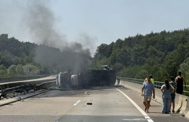 pomurska avtocesta, goreče vozilo