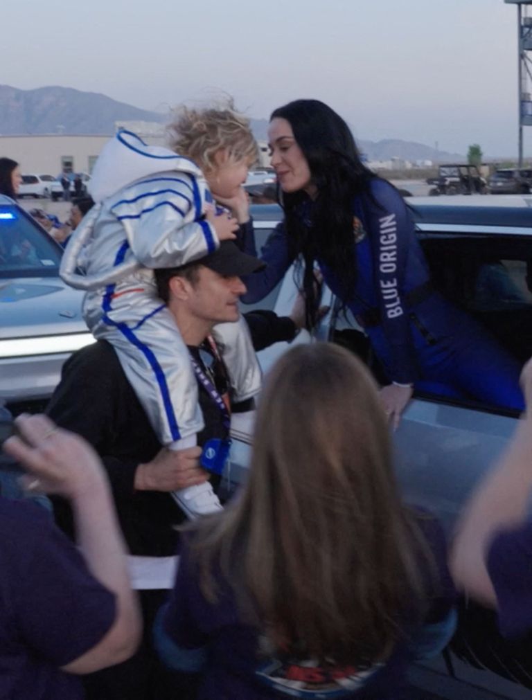 64 katy perry 3.jpg