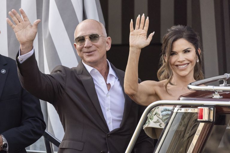 Jeff Bezos, Lauren Sánchez (1).jpg
