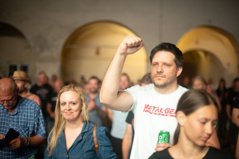 koncert, cardboard, sončna-uprava