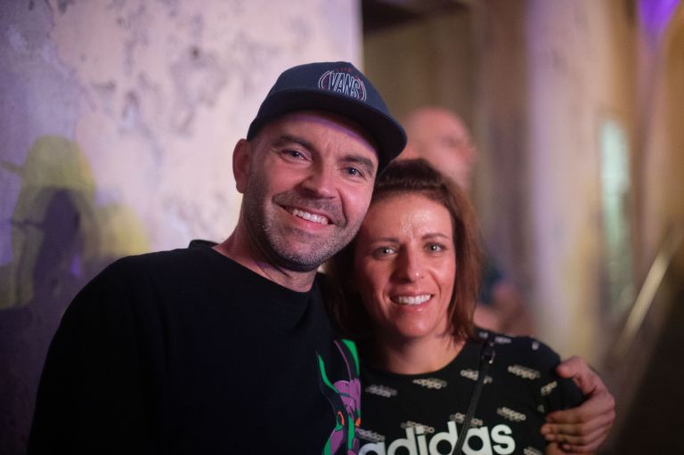 koncert, cardboard, sončna-uprava
