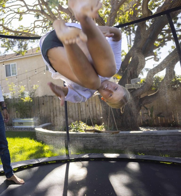 trampolin, otrok