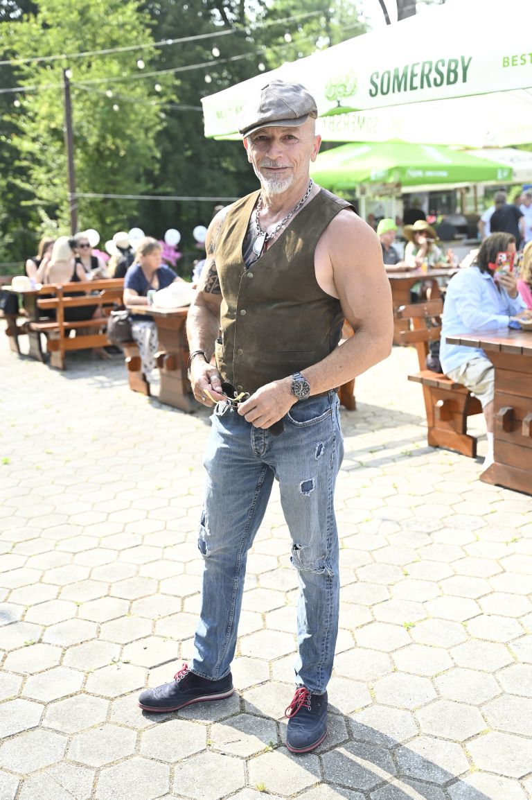 dominik kozaric.jpg