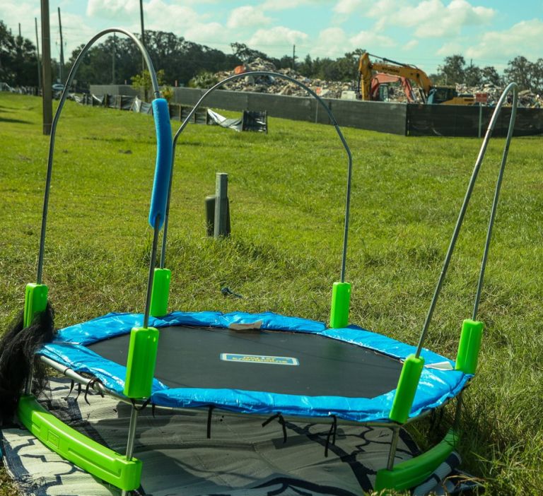 trampolin, otrok