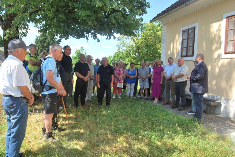 izgnanci-bucka, spominska-tabla, ivica-znidarsic