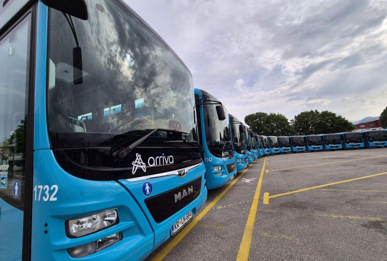 Arriva_prevzem avtobusov (4).jpg