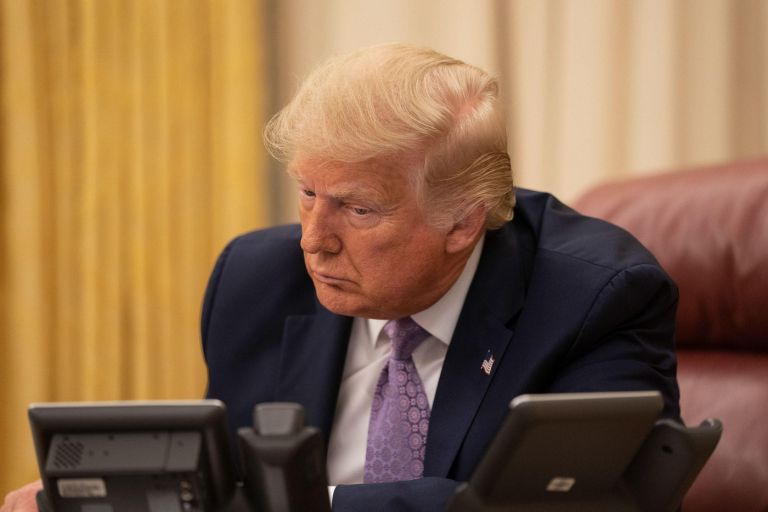 donald trump, telefon.jpg