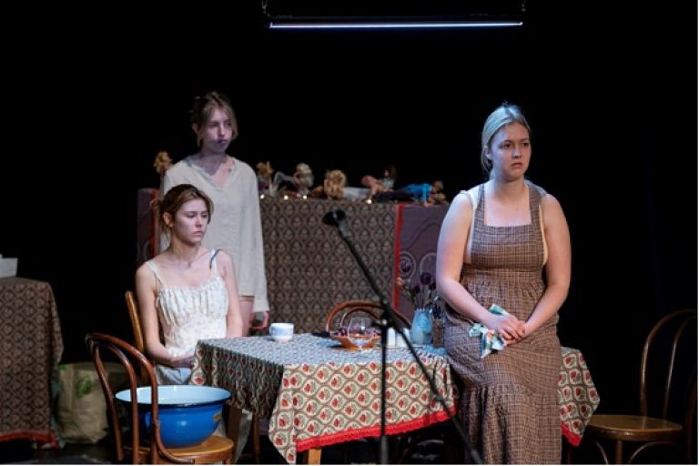 gfml, 13-mednarodni-festival-srednjesolskega-gledalisca-juventafest