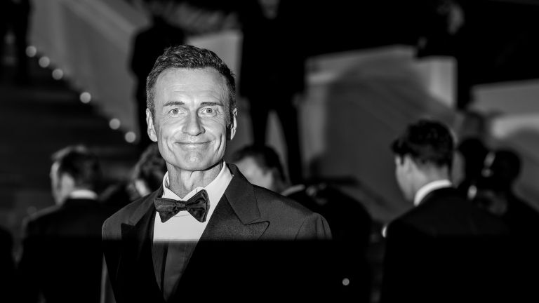 Julian McMahon (1).jpg