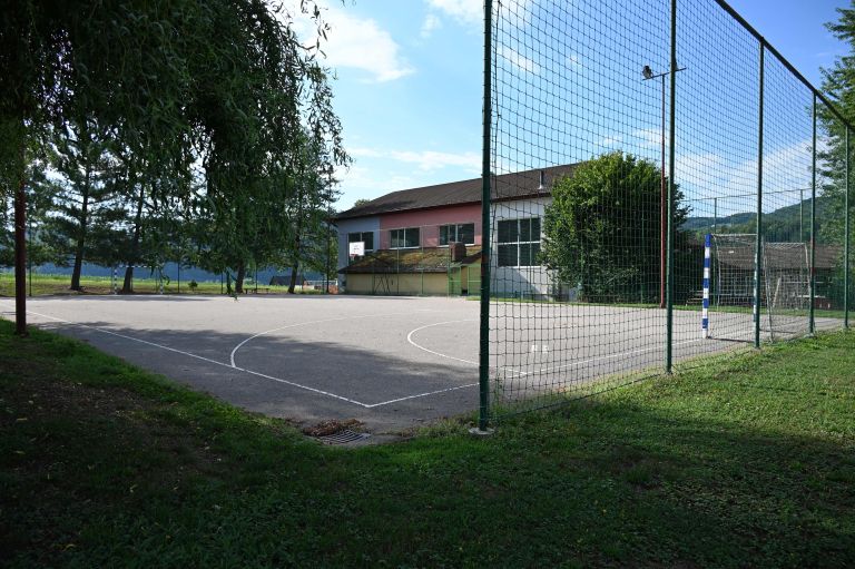 Igrišče na Blanci pred prenovo.JPG