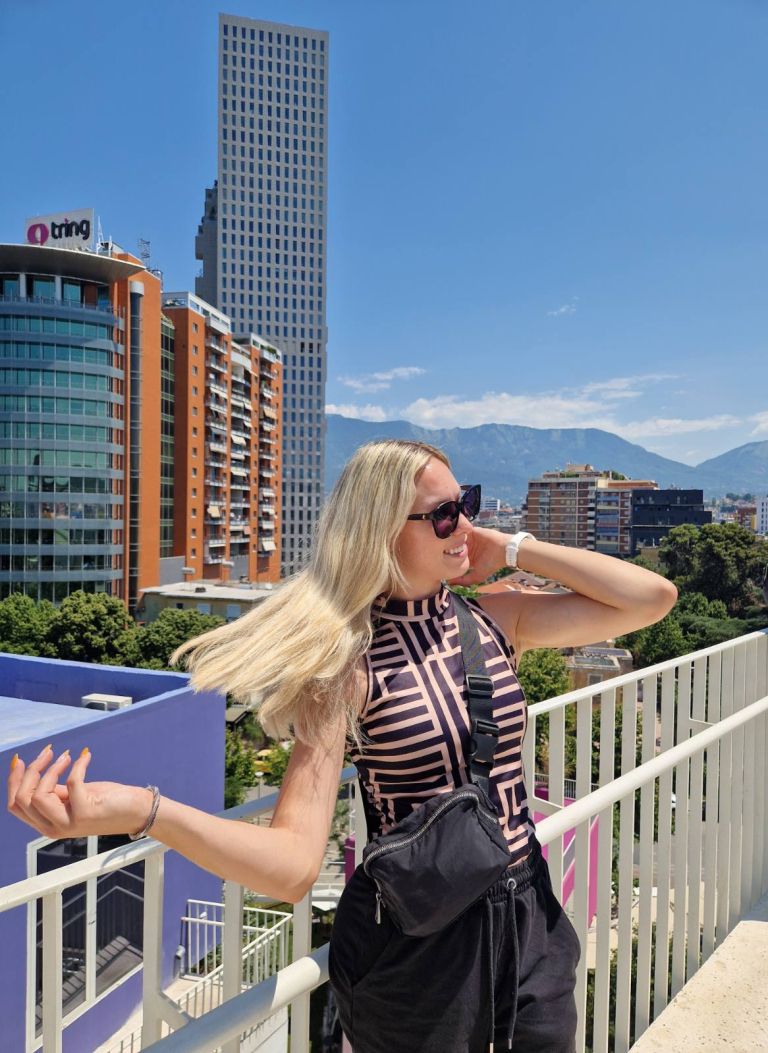 Klara Japelj Albanija