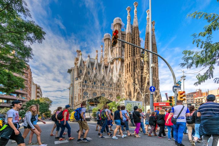 turizem shutterstock (1).jpg