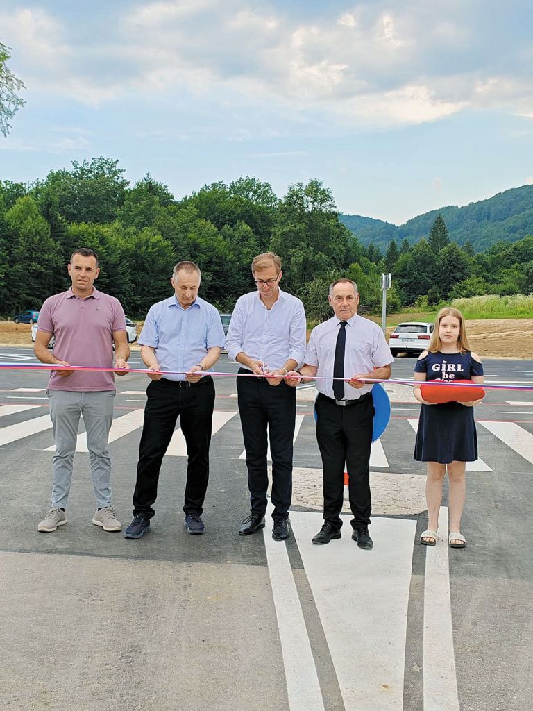 Otvoritev-industrijske-cone-Jama.jpg