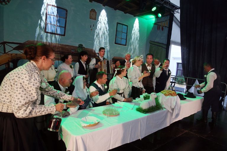 Pivo in cvetje 2022 737.JPG