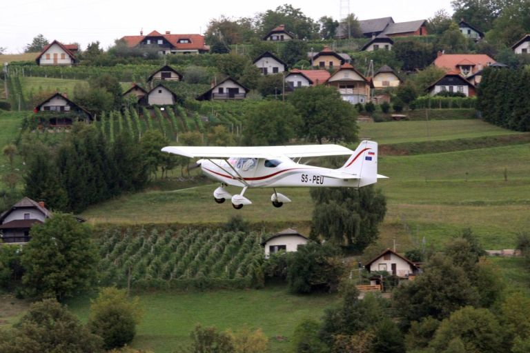 letalo prečna.jpg