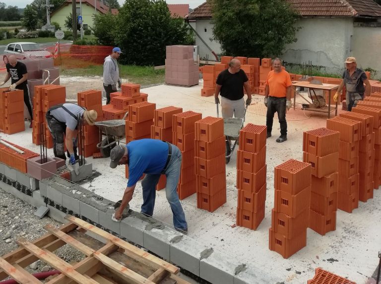 mh-pgd trgovišče2.jpg