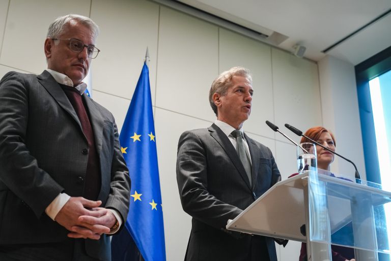 matjaž han, robert golob, asta vrečko