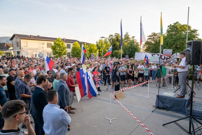 protest-v-sentjerneju