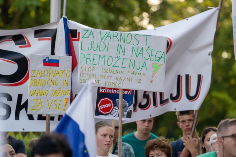 protest-v-sentjerneju