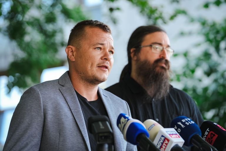 škof feratovič.jpg