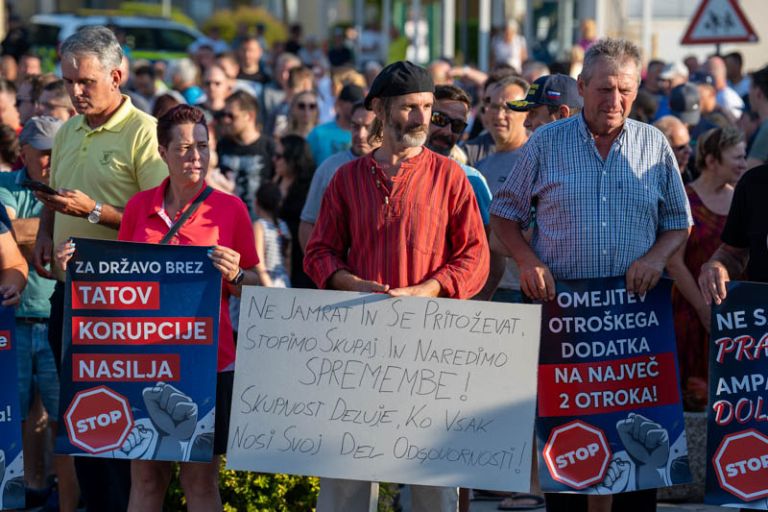protest-v-sentjerneju