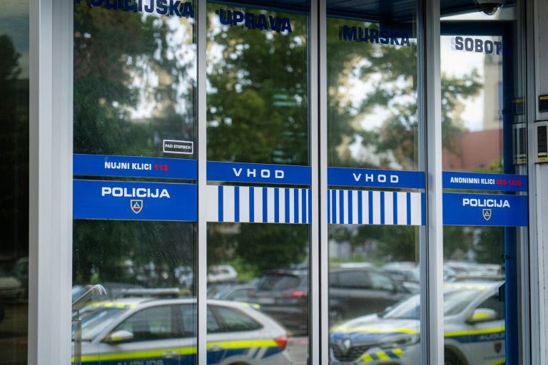 policija, pums