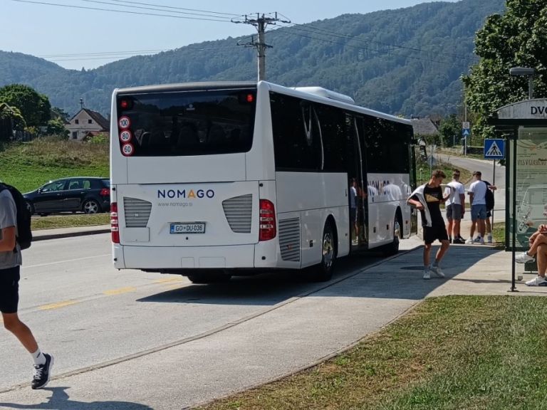 solski_prevozi_avtobus_postaja.jpg