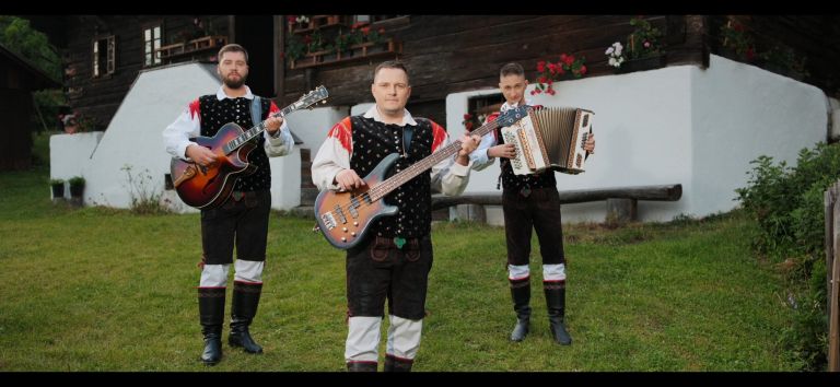mg-vrabci slika video.png