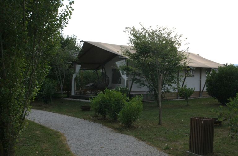 glamping_ĺˇotor_v_mini_kolpa_resortu.JPG